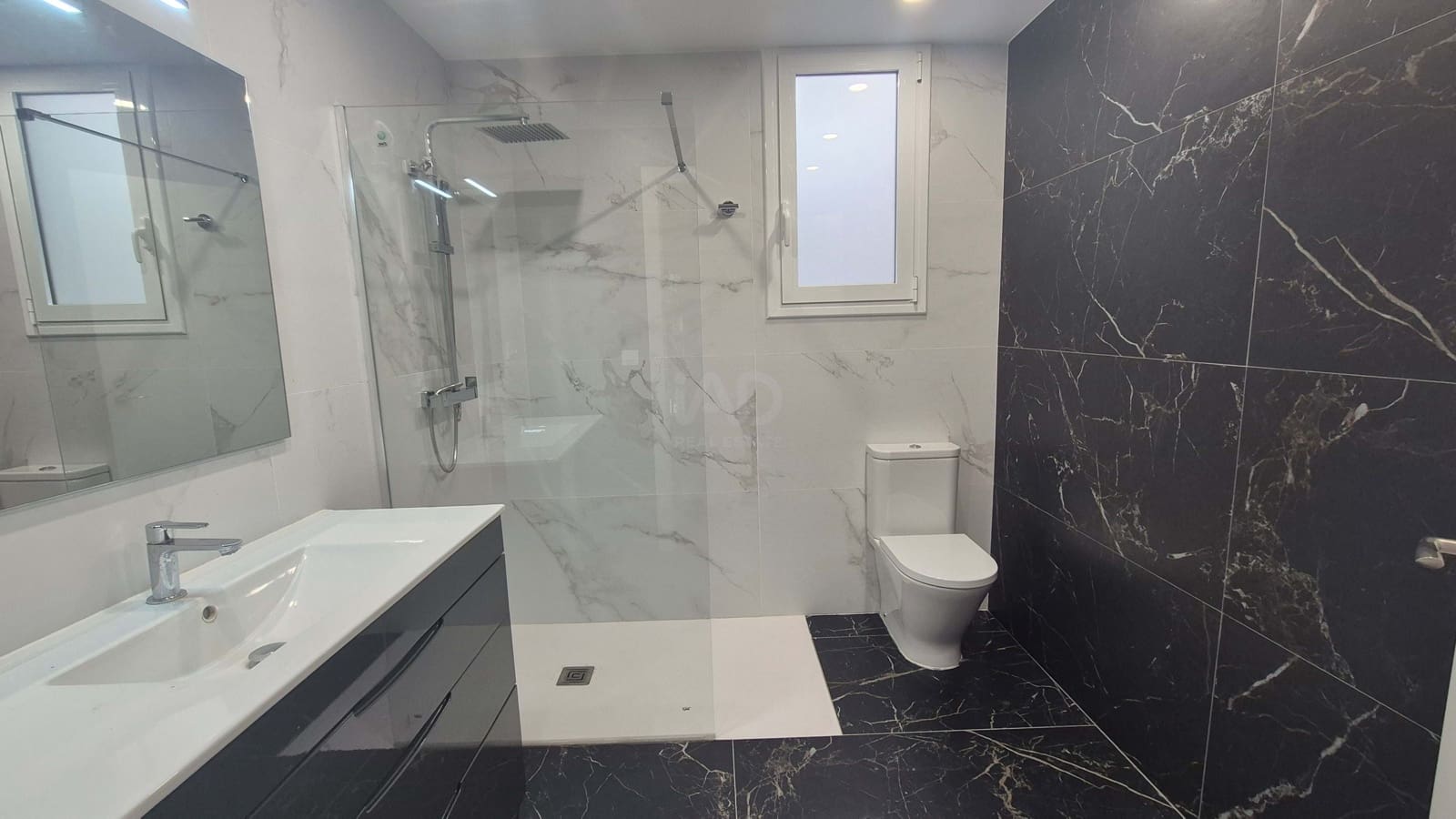3 bedroom Apartment for sale in Tarragona city - € 315,000 (Ref: 9991142)