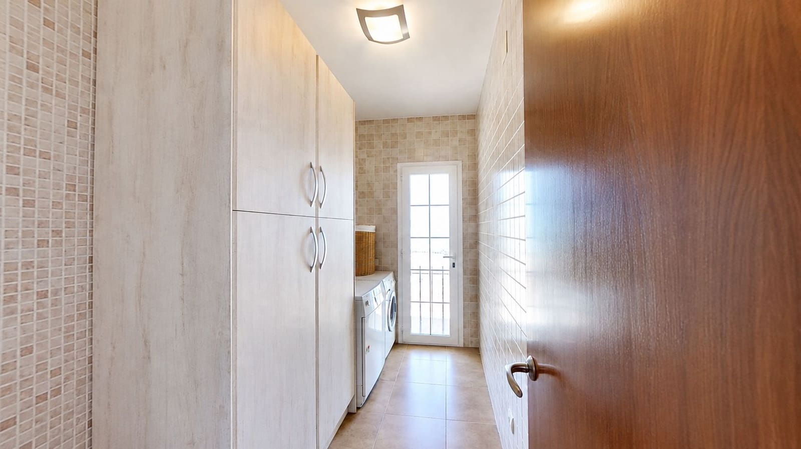 5 soverom Villa til salgs i Roda de Bara med garasje - € 460 000 (Ref: 9991147)