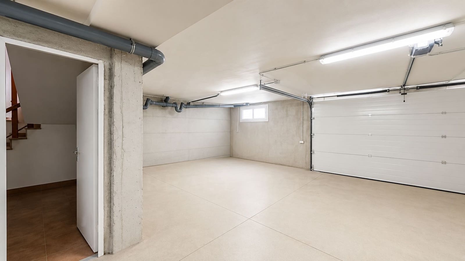 5 soverom Villa til salgs i Roda de Bara med garasje - € 460 000 (Ref: 9991147)