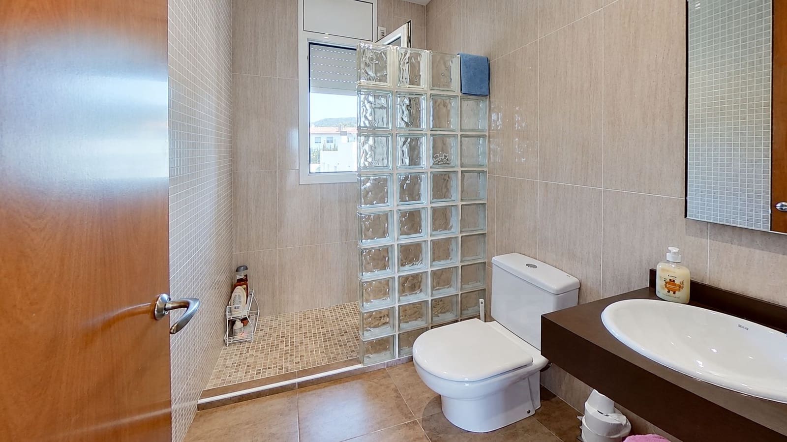 5 soverom Villa til salgs i Roda de Bara med garasje - € 460 000 (Ref: 9991147)