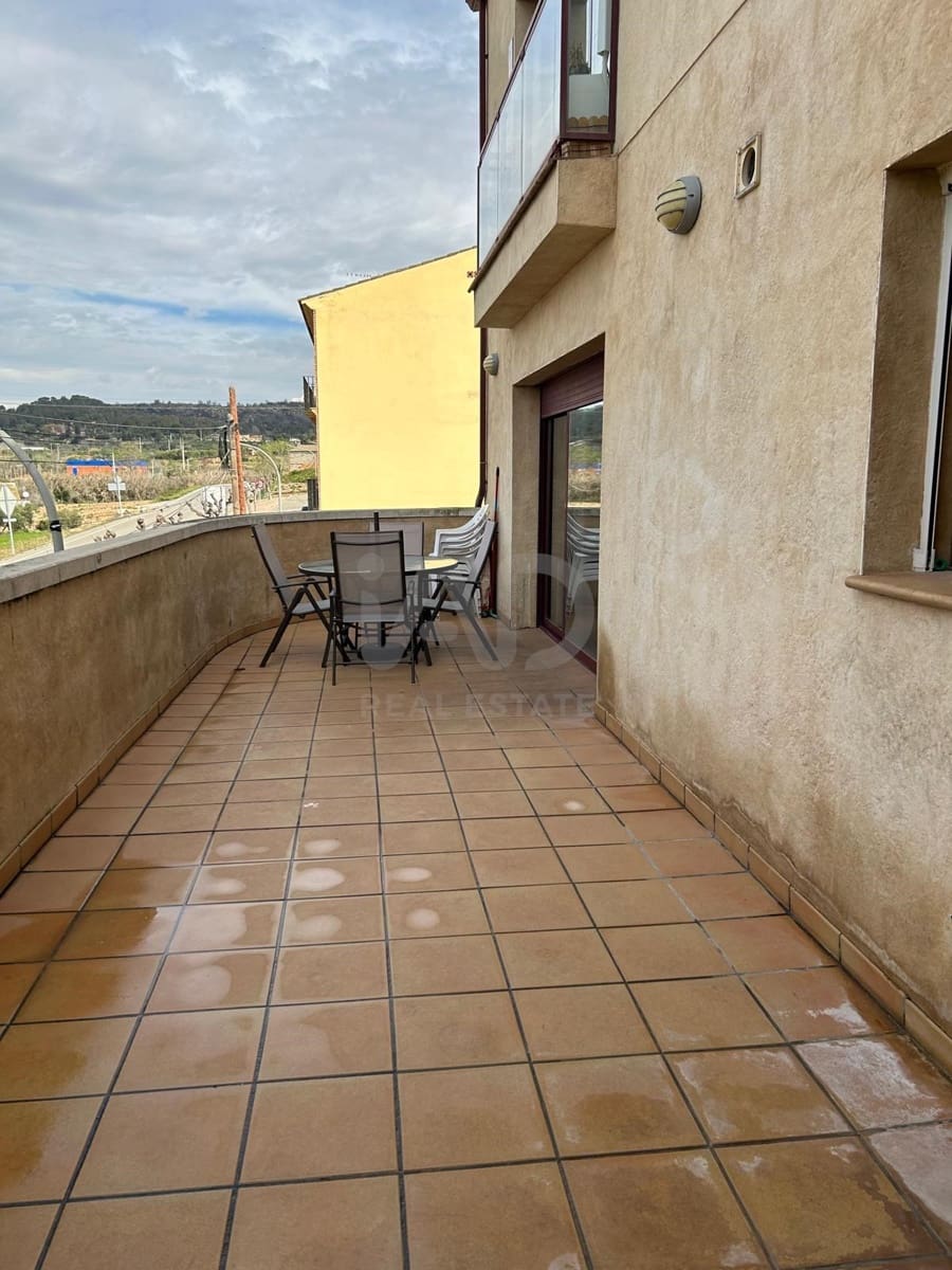 3 bedroom Apartment for sale in Tarragona city - € 99,000 (Ref: 9991148)