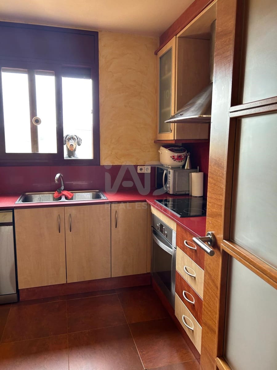 3 bedroom Apartment for sale in Tarragona city - € 99,000 (Ref: 9991148)