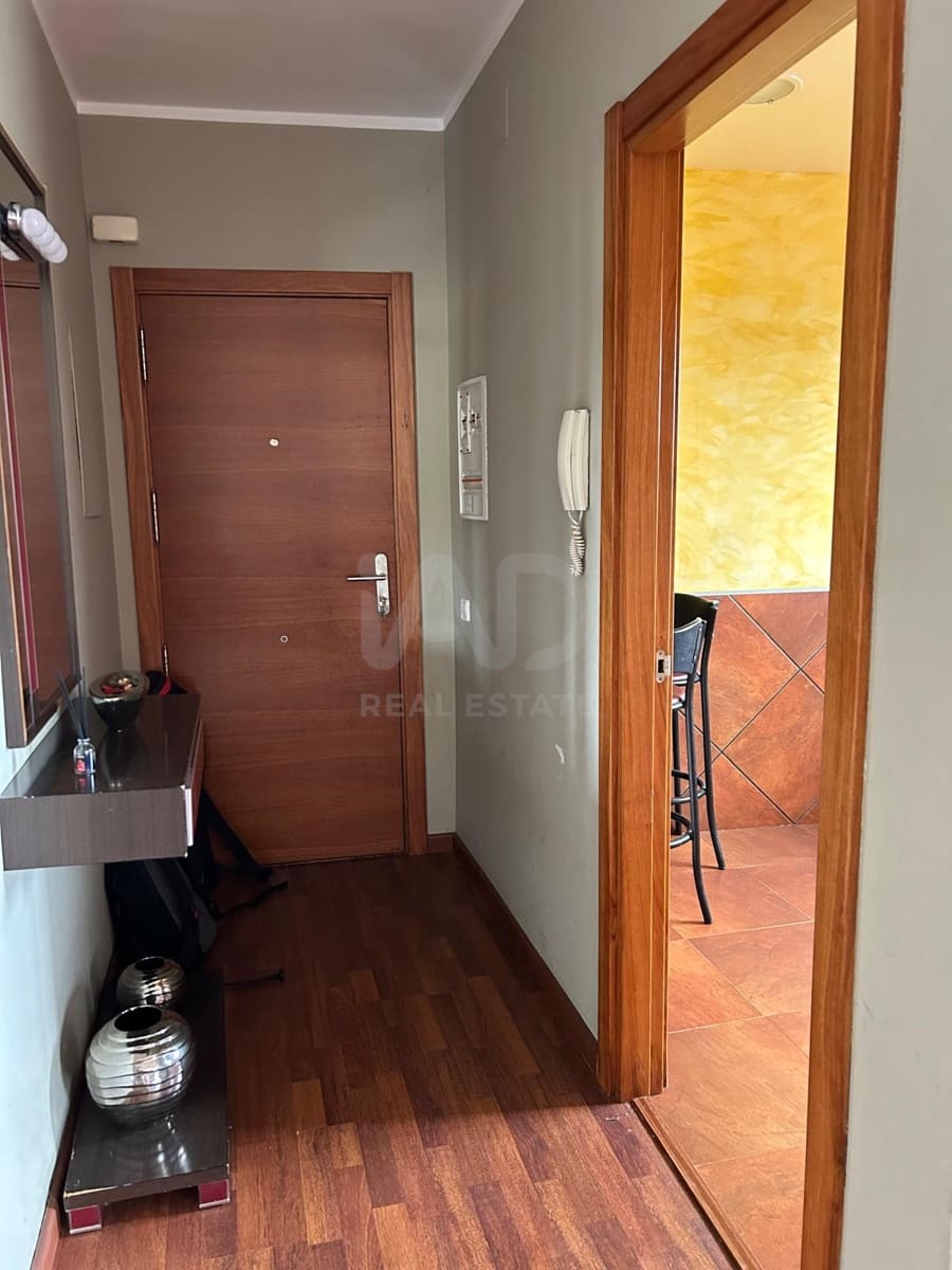 3 bedroom Apartment for sale in Tarragona city - € 99,000 (Ref: 9991148)