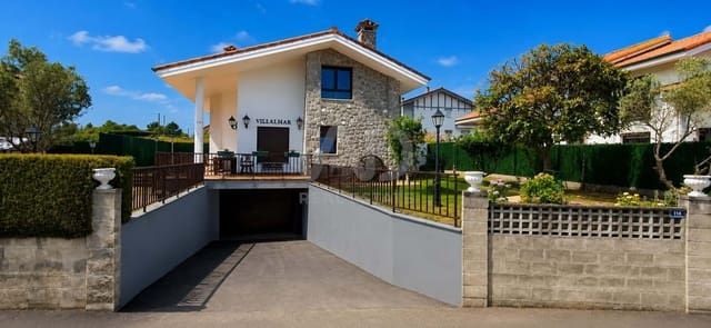 4 soveværelse Byhus til salg i Ajo, Bareyo med swimmingpool garage - € 490.000 (Ref: 9991149)
