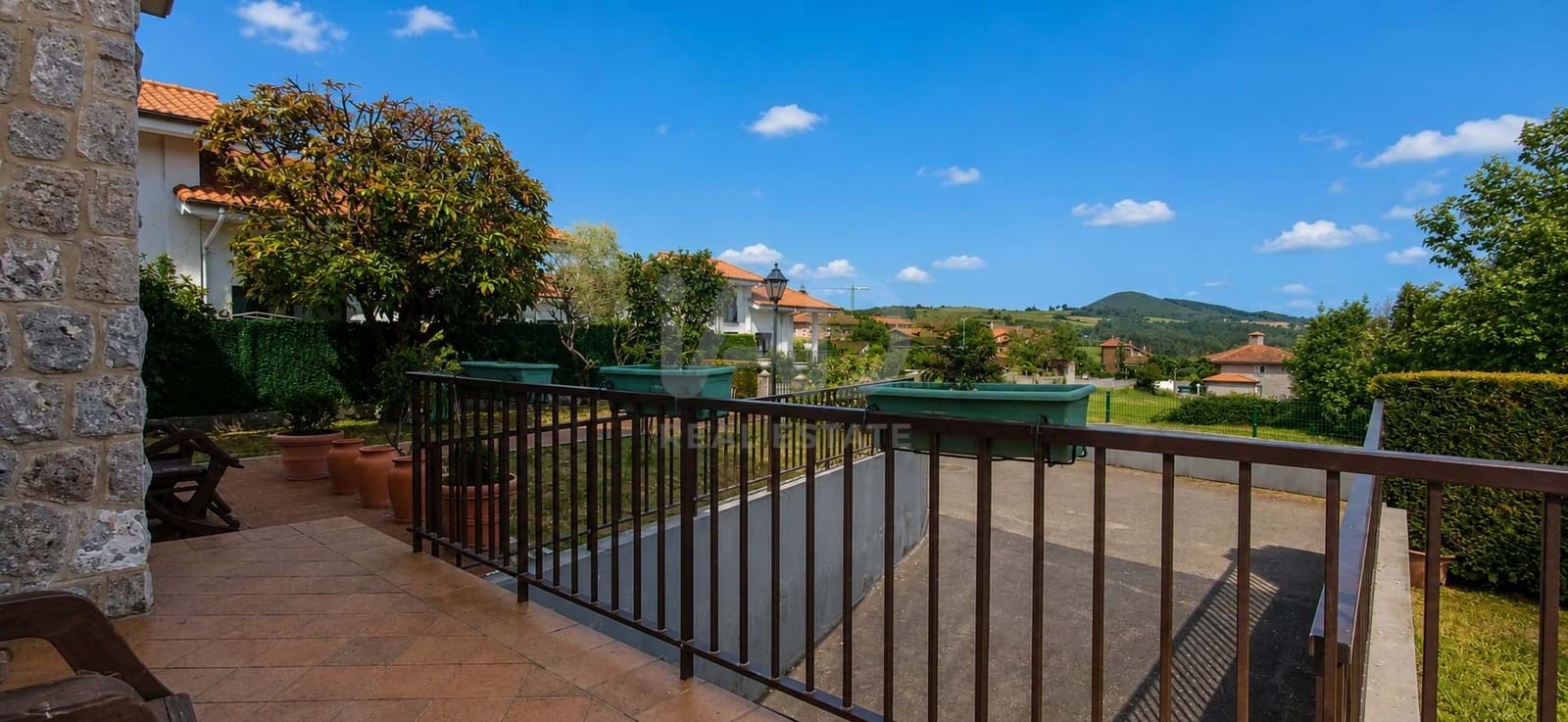 4 quarto Casa em Banda para venda em Ajo com piscina garagem - 490 000 € (Ref: 9991149)