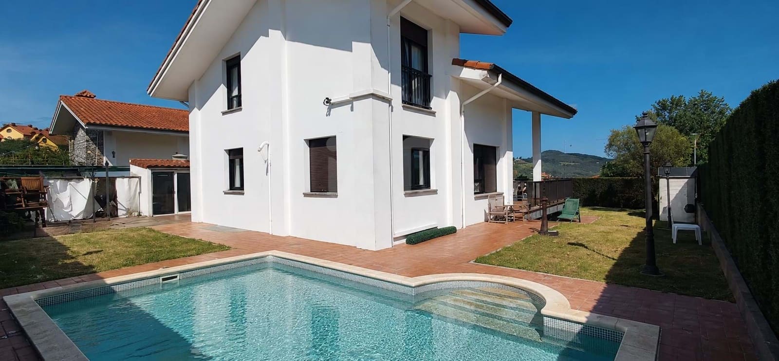4 quarto Casa em Banda para venda em Ajo com piscina garagem - 490 000 € (Ref: 9991149)