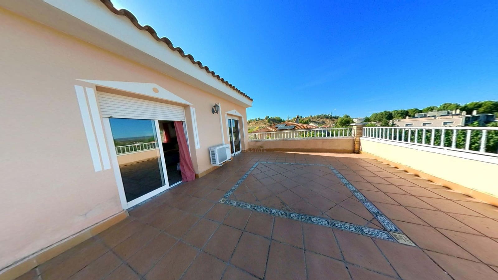 5 sovrum Hus till salu i Tarragona stad med pool garage - 299 000 € (Ref: 9991153)