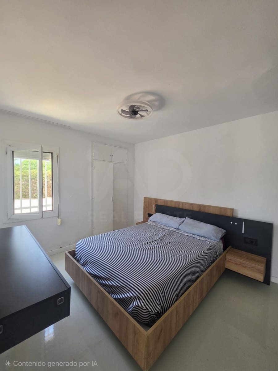 4 soverom Villa til salgs i Calafat med garasje - € 420 000 (Ref: 9991157)
