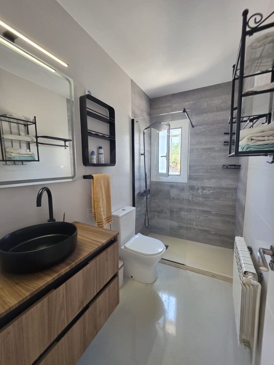 4 soverom Villa til salgs i Calafat med garasje - € 420 000 (Ref: 9991157)