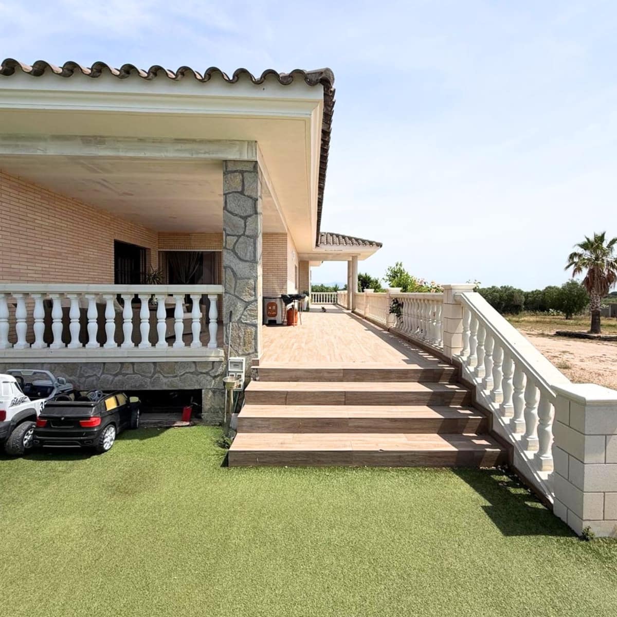 5 bedroom Villa for sale in Mont-roig del Camp with pool garage - € 1,550,000 (Ref: 9991158)