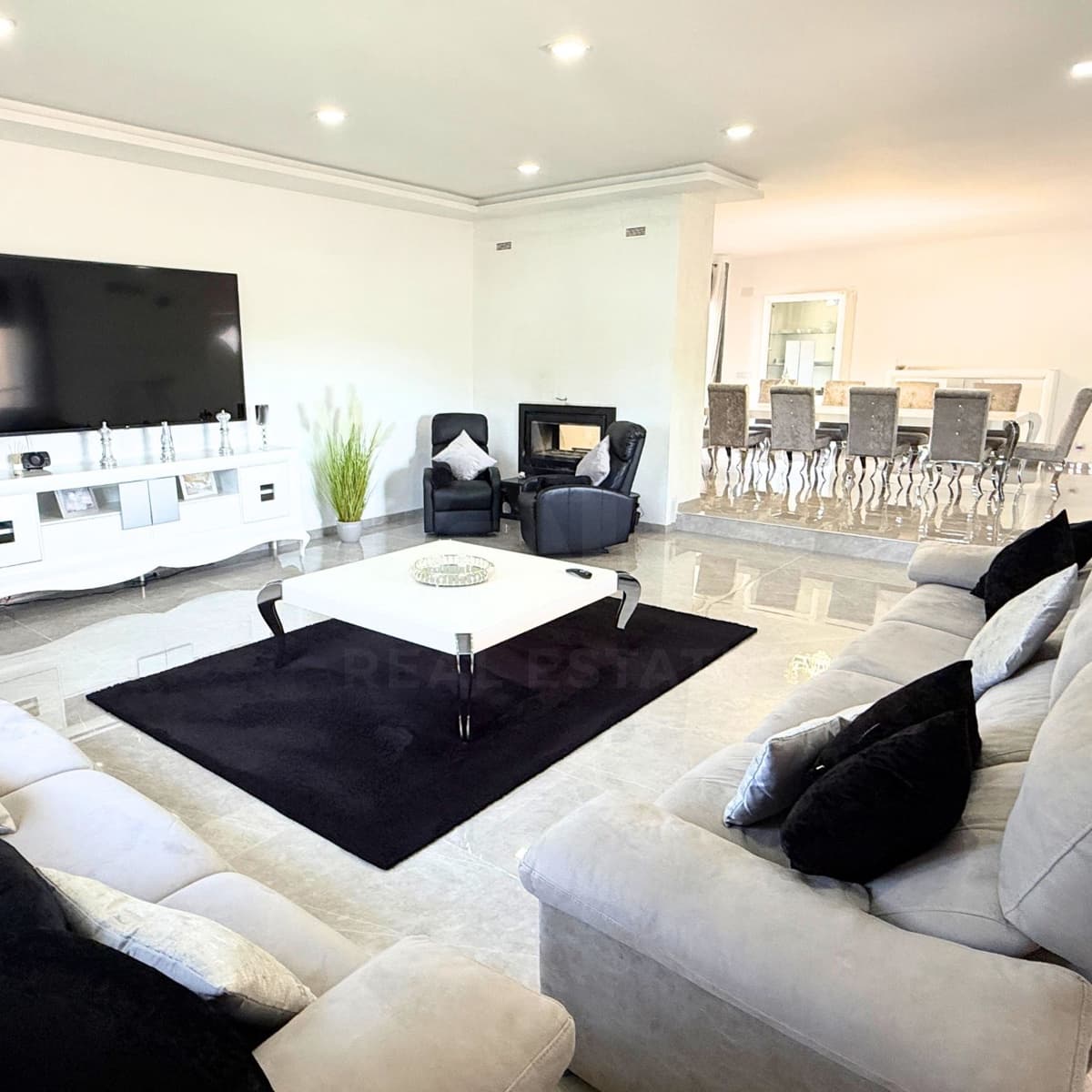 5 bedroom Villa for sale in Mont-roig del Camp with pool garage - € 1,550,000 (Ref: 9991158)