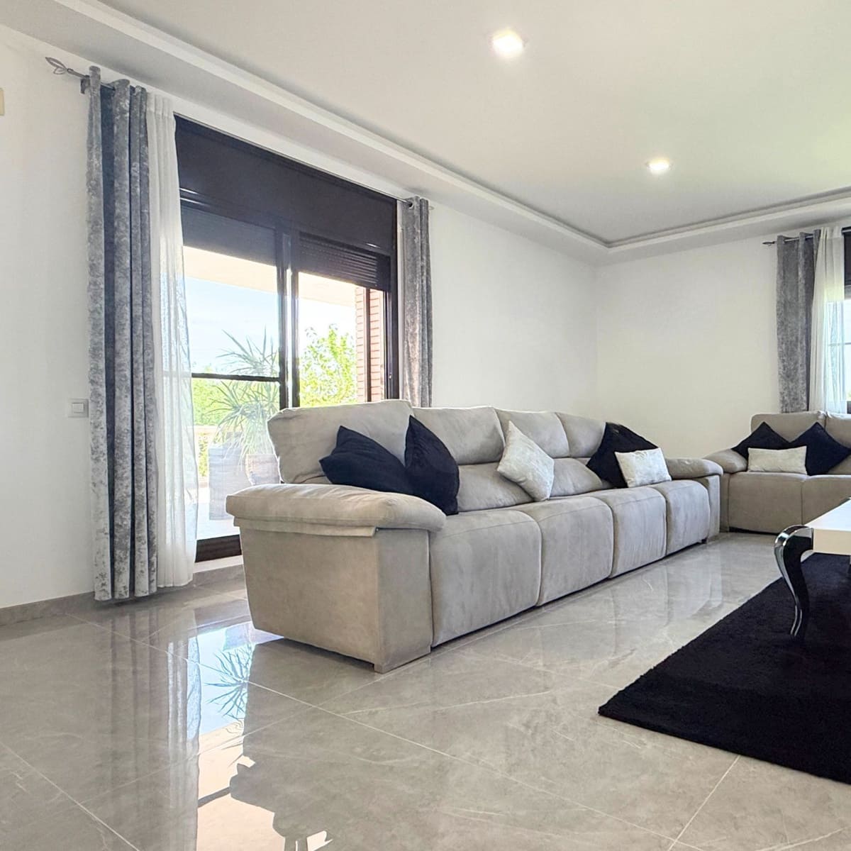 5 bedroom Villa for sale in Mont-roig del Camp with pool garage - € 1,550,000 (Ref: 9991158)