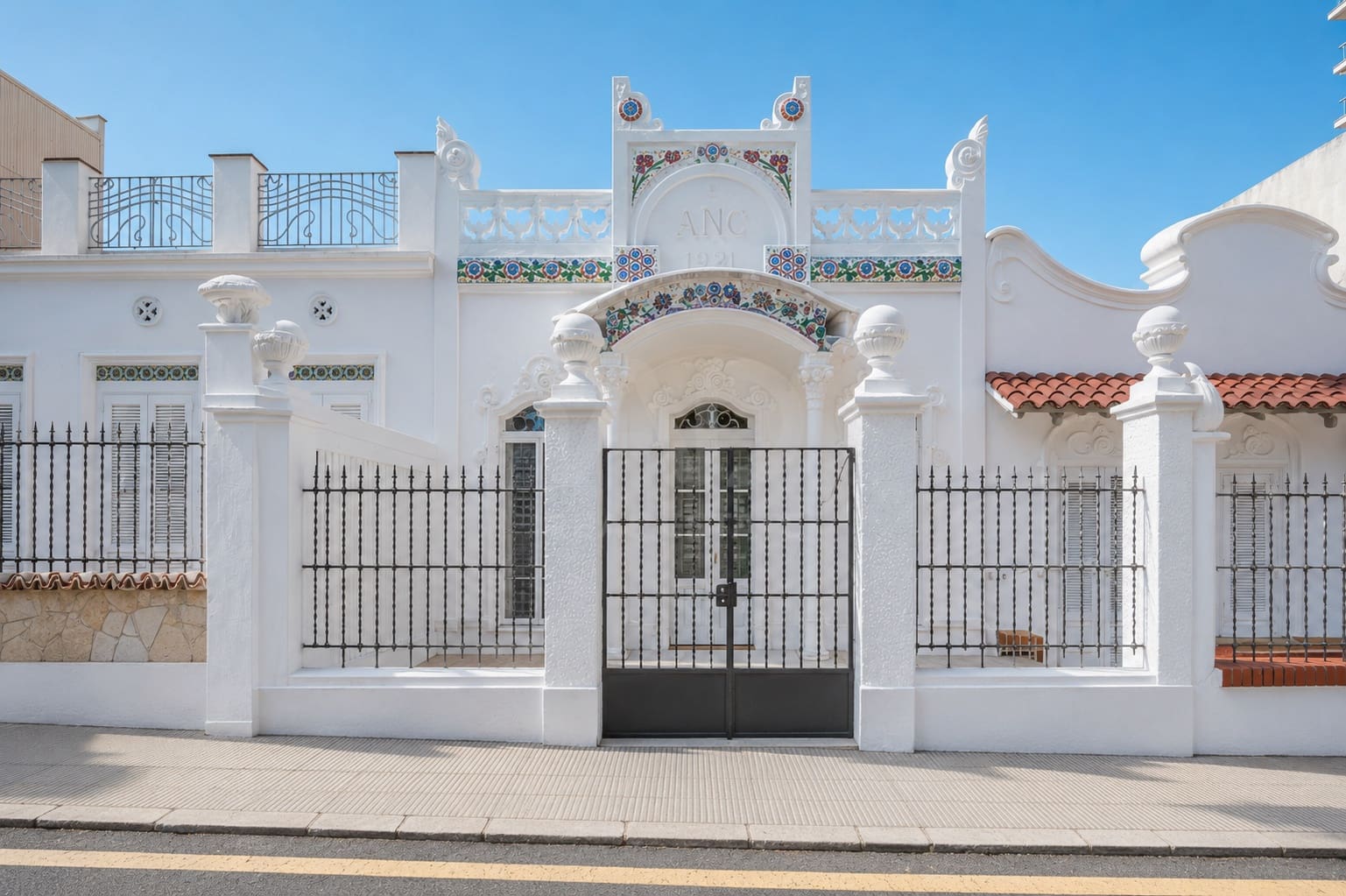 4 bedroom Terraced Villa for sale in Tarragona city - € 648,000 (Ref: 9991164)
