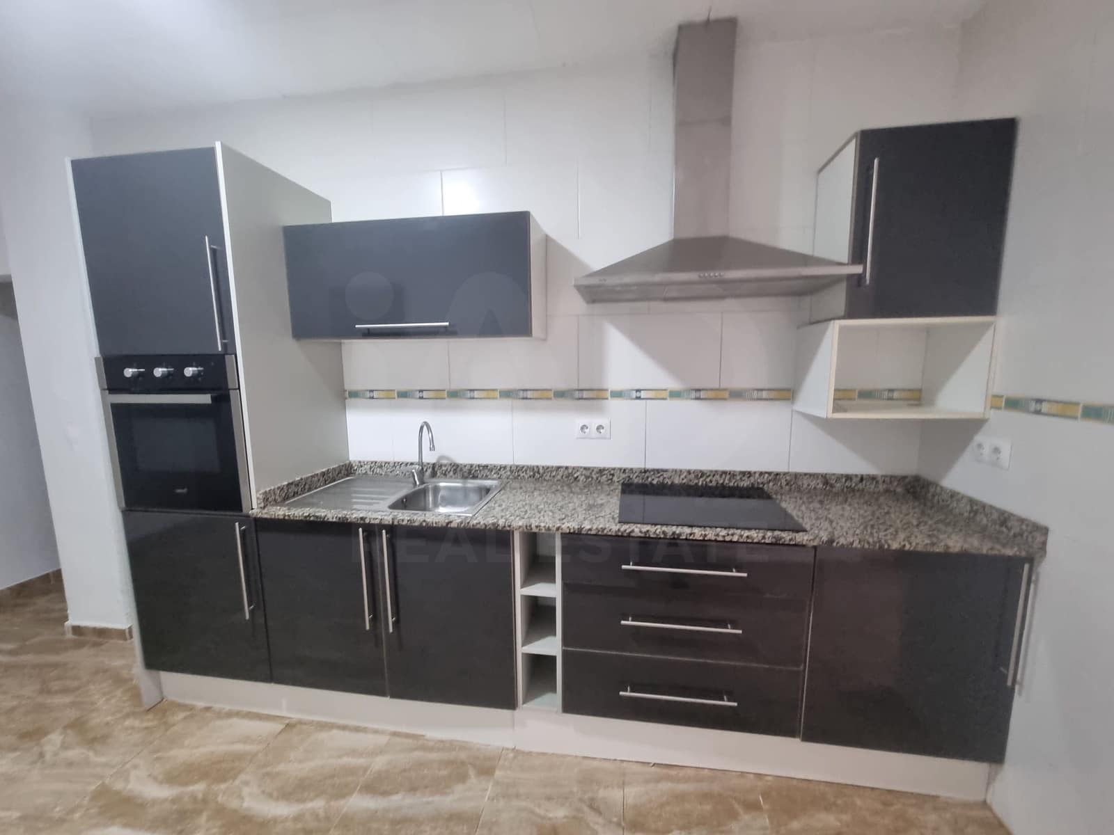 3 camera da letto Appartamento in vendita in Tarragona citta con garage - 120.000 € (Rif: 9991165)
