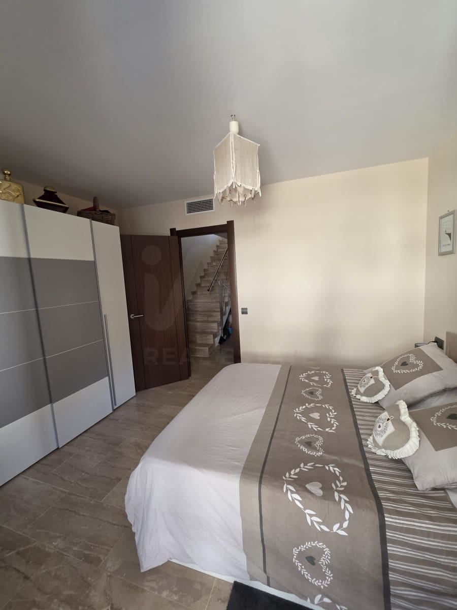 3 soveværelse Lejlighed til salg i L'Ametlla de Mar med swimmingpool - € 280.000 (Ref: 9991168)