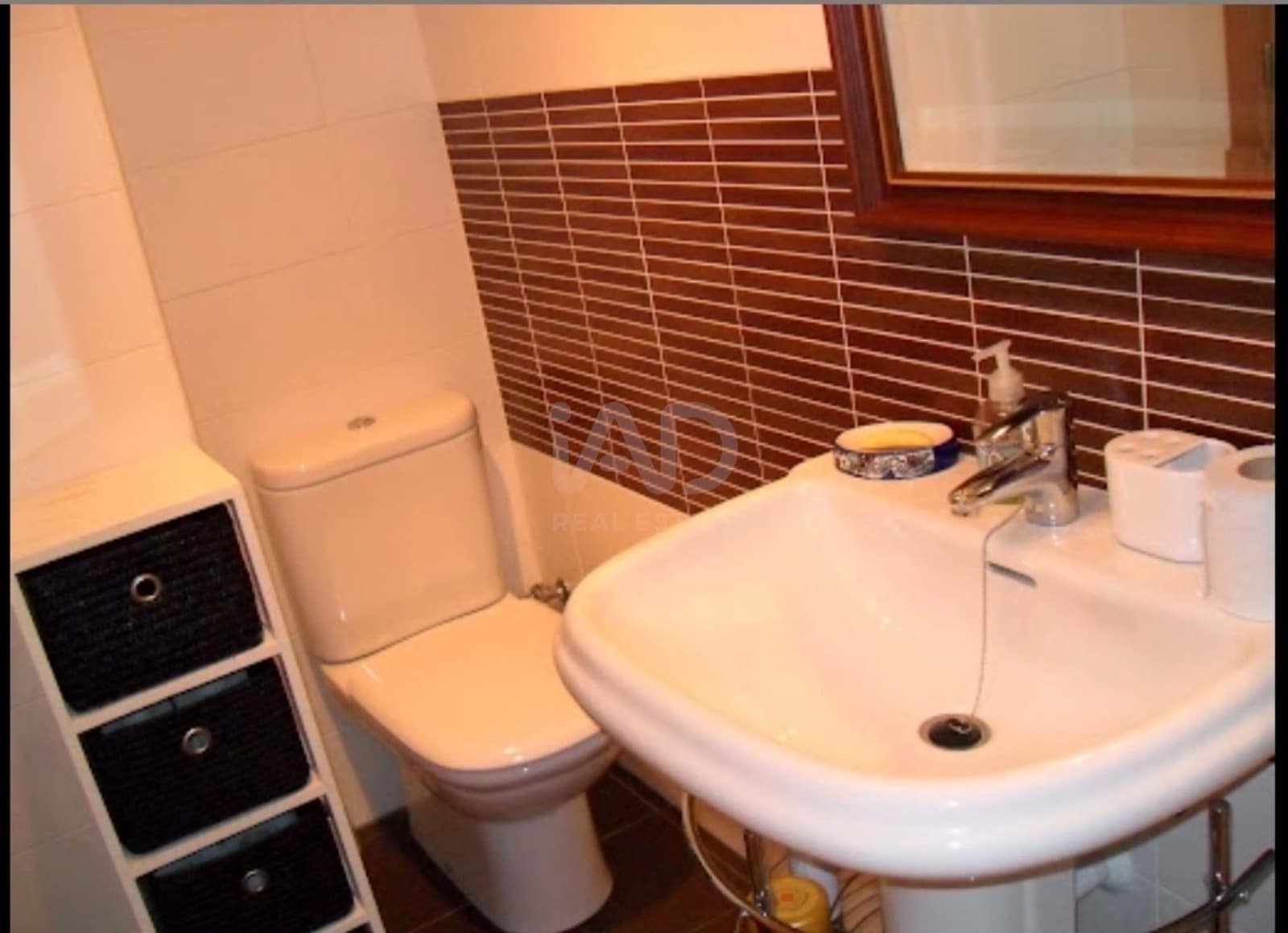 5 bedroom Apartment for sale in Burgos city - € 179,800 (Ref: 9991170)