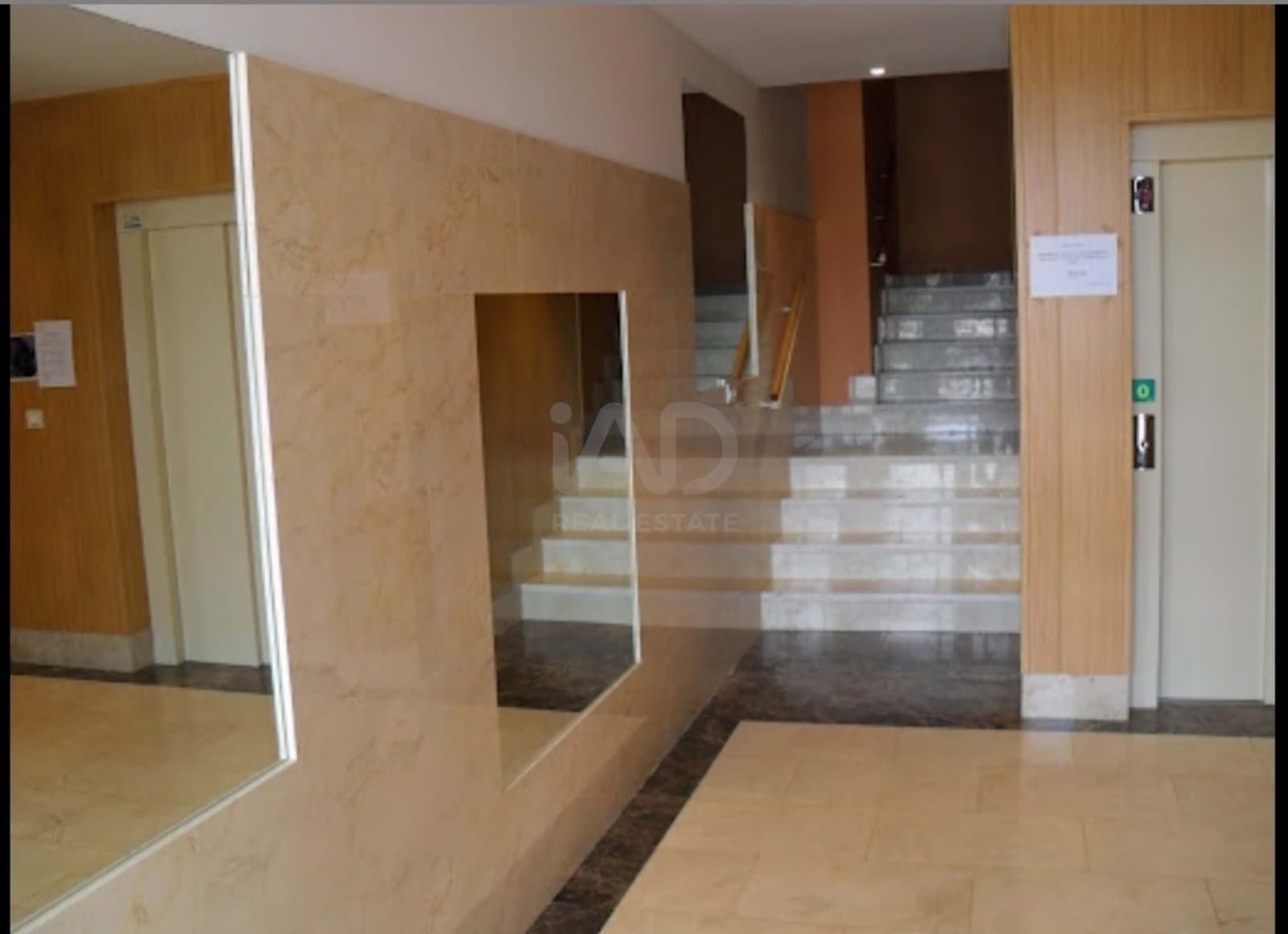 5 bedroom Apartment for sale in Burgos city - € 179,800 (Ref: 9991170)