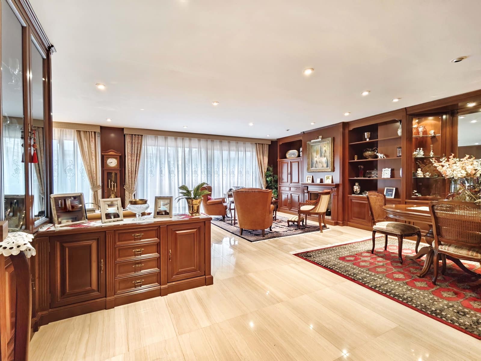 5 Zimmer Haus zu verkaufen in Barcelona Stadt mit Garage - 990.000 € (Ref: 9991171)