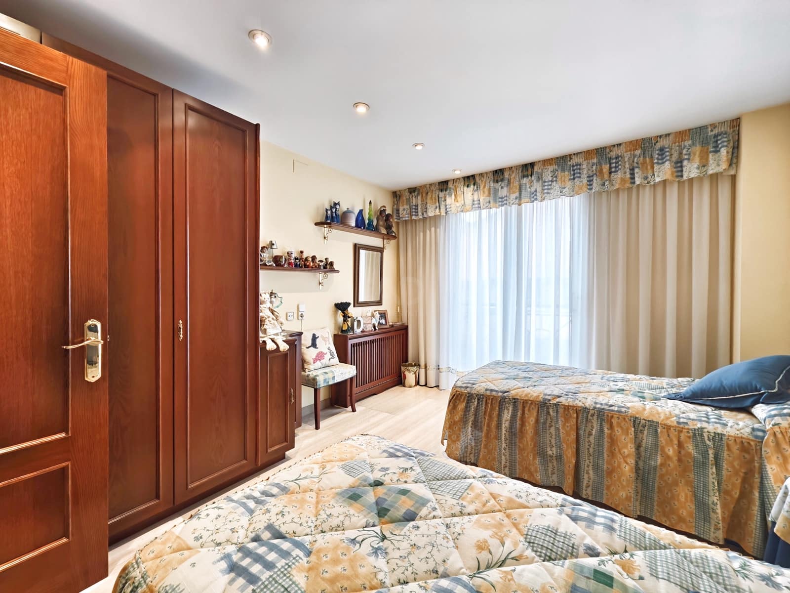 5 Zimmer Haus zu verkaufen in Barcelona Stadt mit Garage - 990.000 € (Ref: 9991171)
