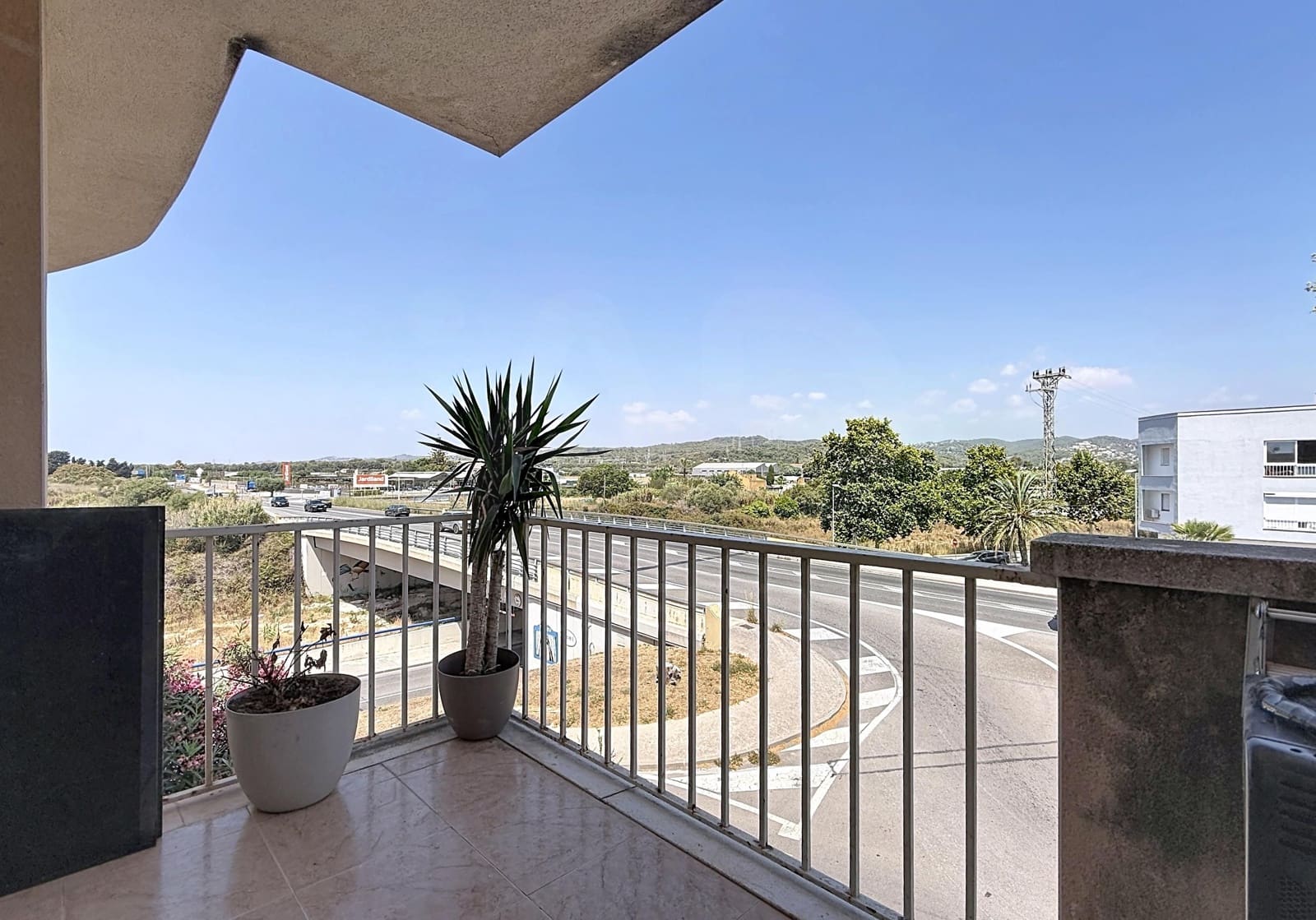 3 soverom Leilighet til salgs i Barcelona by med garasje - € 240 000 (Ref: 9991177)