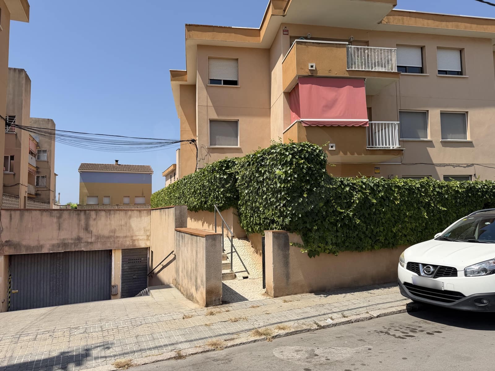 3 soverom Leilighet til salgs i Barcelona by med garasje - € 240 000 (Ref: 9991177)