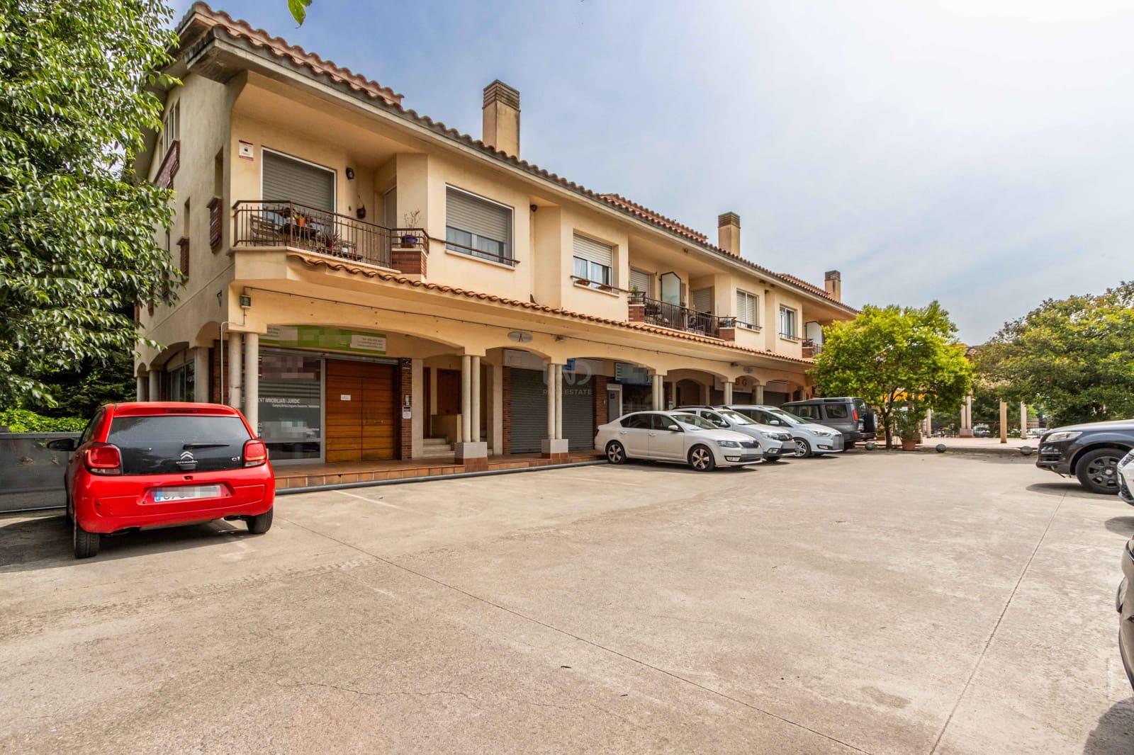4 makuuhuone Rivitalo myytävänä paikassa Barcelona kaupunki mukana 
autotalli - 319 000 € (Ref: 9991180)