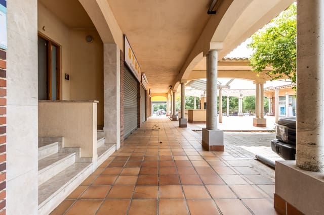 Adosado de 4 habitaciones en Lliçà d'Amunt en venta con garaje - 319.000 € (Ref: 9991180)