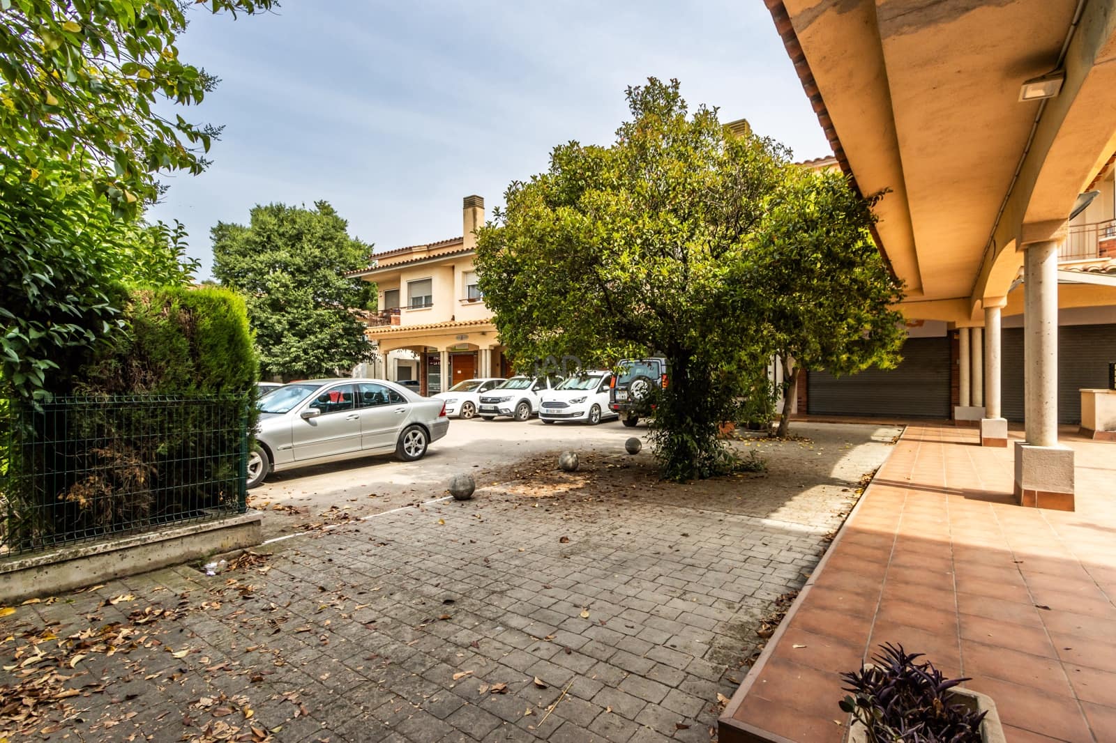 4 makuuhuone Rivitalo myytävänä paikassa Barcelona kaupunki mukana 
autotalli - 319 000 € (Ref: 9991180)
