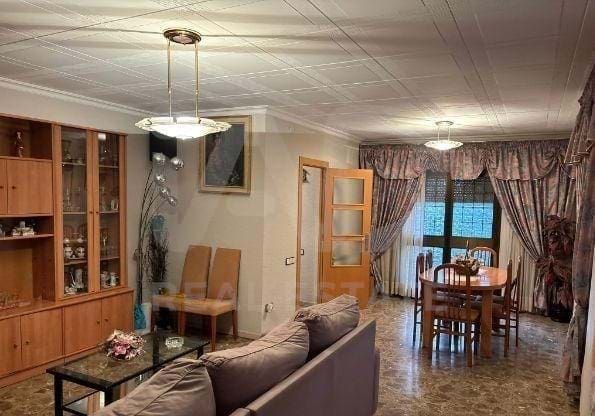 8 sypialnia Dom na sprzedaż w Terrassa z garażem - 519 000 € (Ref: 9991181)