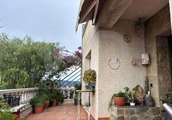 8 sypialnia Dom na sprzedaż w Terrassa z garażem - 519 000 € (Ref: 9991181)