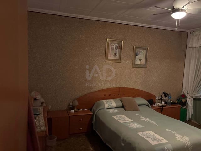 8 sypialnia Dom na sprzedaż w Terrassa z garażem - 519 000 € (Ref: 9991181)