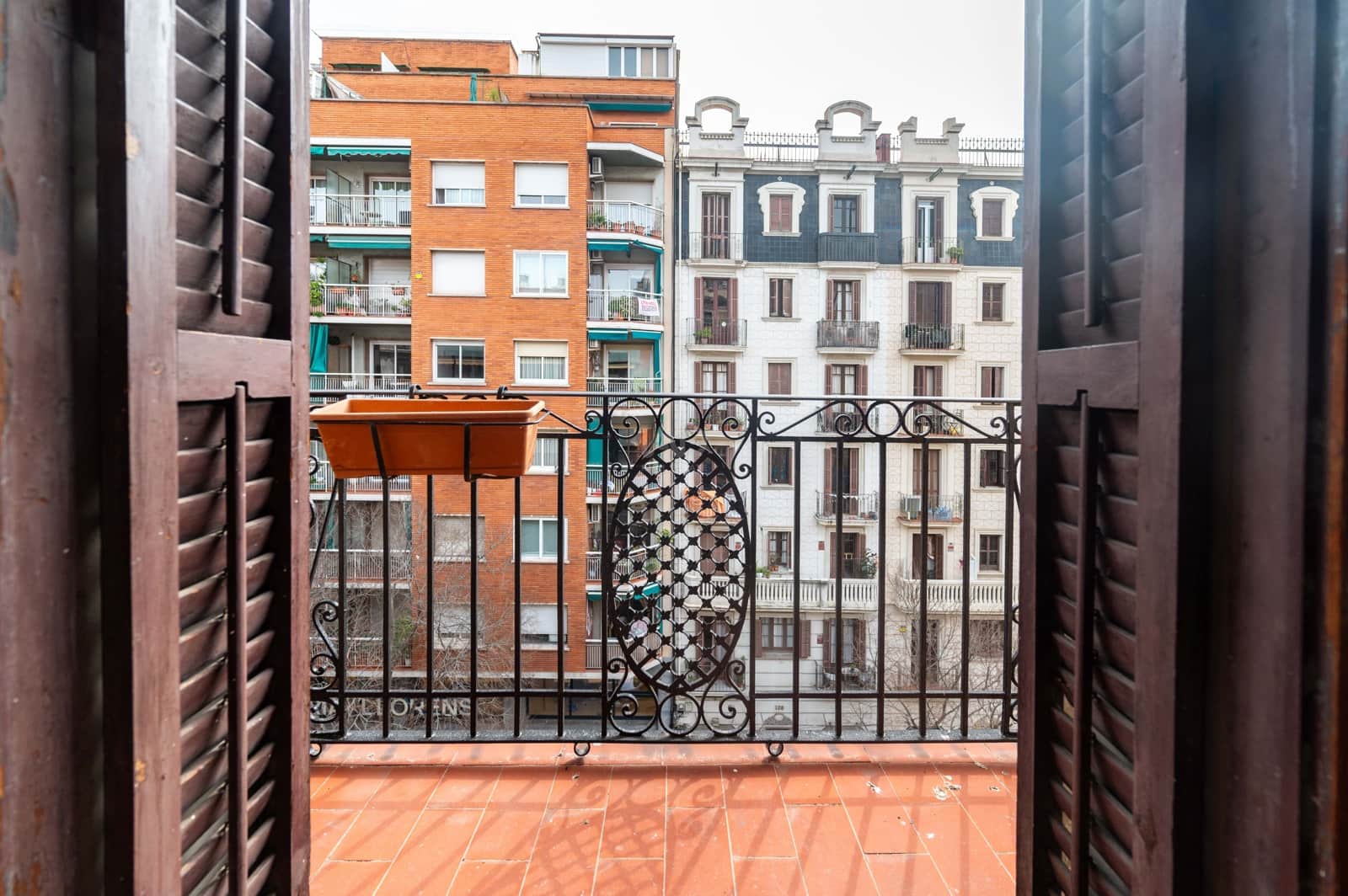 3 bedroom Apartment for sale in Barcelona city - € 715,000 (Ref: 9991182)