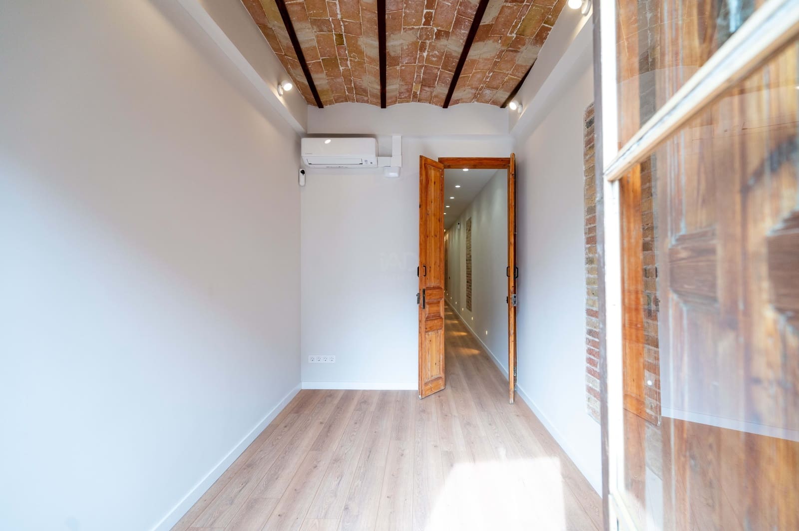 3 bedroom Apartment for sale in Barcelona city - € 715,000 (Ref: 9991182)