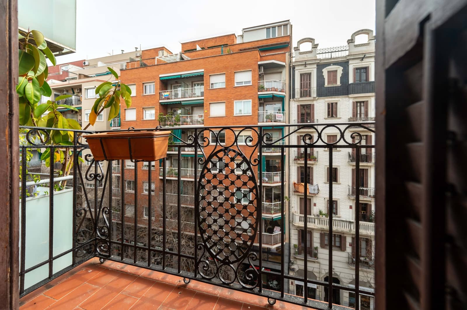 3 bedroom Apartment for sale in Barcelona city - € 715,000 (Ref: 9991182)