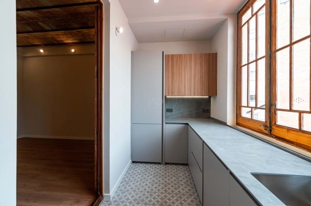 3 slaapkamer Appartement te koop in La Nova Esquerra de L'Eixample, Barcelona stad - € 715.000 (Ref: 9991182)