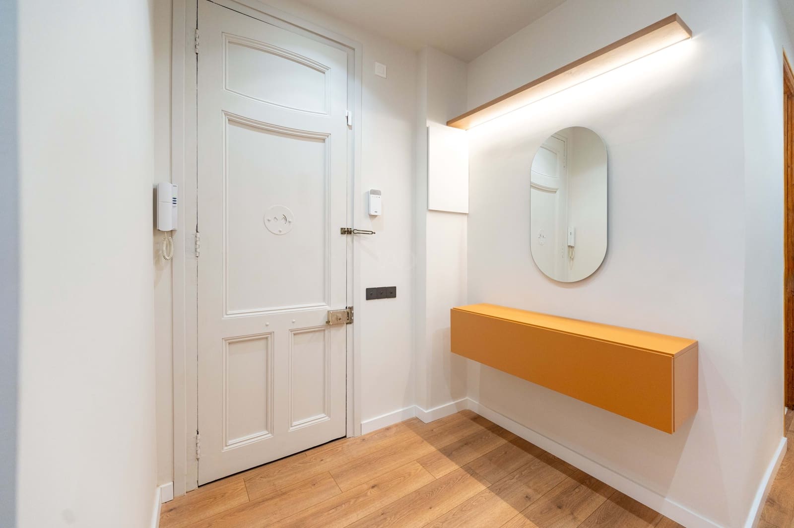 3 bedroom Apartment for sale in Barcelona city - € 715,000 (Ref: 9991182)