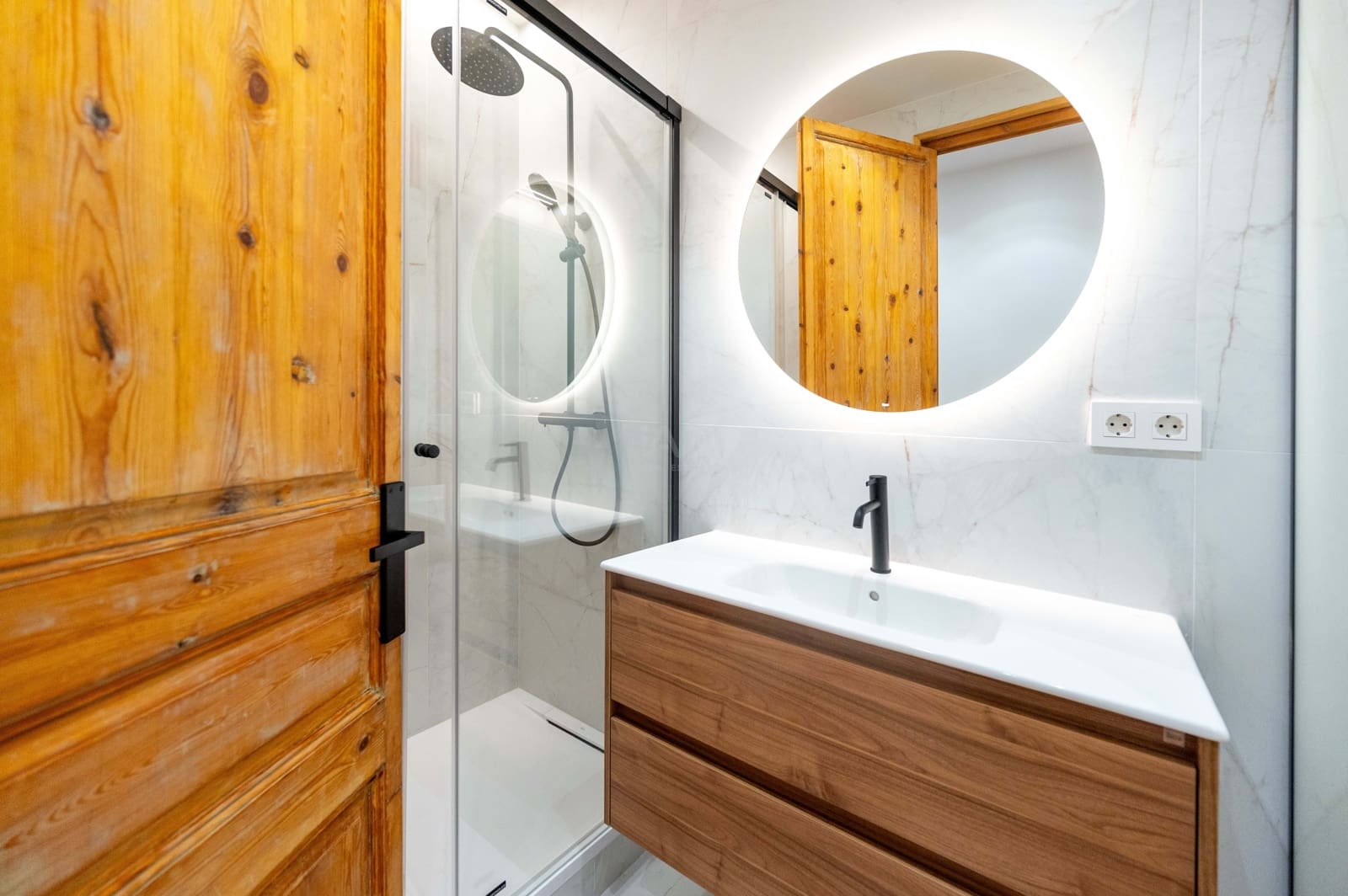 3 bedroom Apartment for sale in Barcelona city - € 715,000 (Ref: 9991182)