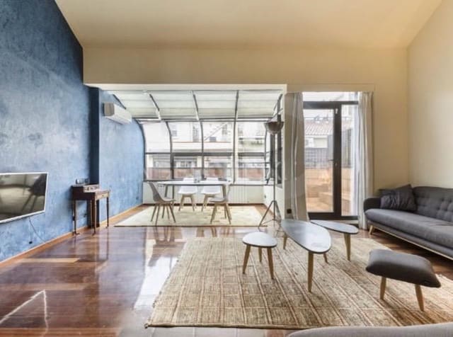 2 soveværelse Penthouse til salg i La Vila de Gràcia, Barcelona by med garage - € 850.000 (Ref: 9991183)