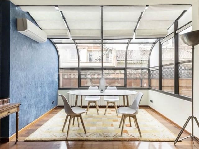 2 soveværelse Penthouse til salg i La Vila de Gràcia, Barcelona by med garage - € 850.000 (Ref: 9991183)
