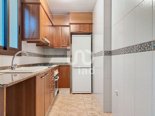 2 sypialnia Apartament na sprzedaż w Vilanova i la Geltrú - 335 000 € (Ref: 9991184)