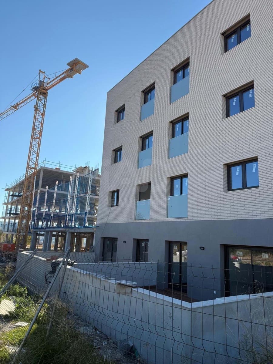 Byggegrund til salg i Barcelona by - € 390.000 (Ref: 9991185)