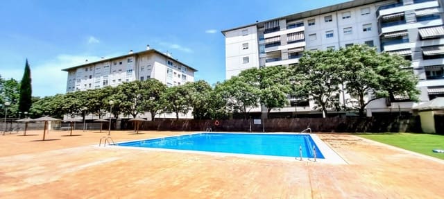 2 slaapkamer Appartement te koop in Cerdanyola del Vallès met zwembad - € 240.000 (Ref: 9991187)