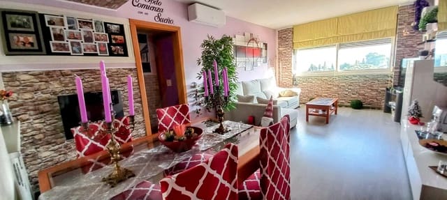 2 slaapkamer Appartement te koop in Cerdanyola del Vallès met zwembad - € 240.000 (Ref: 9991187)