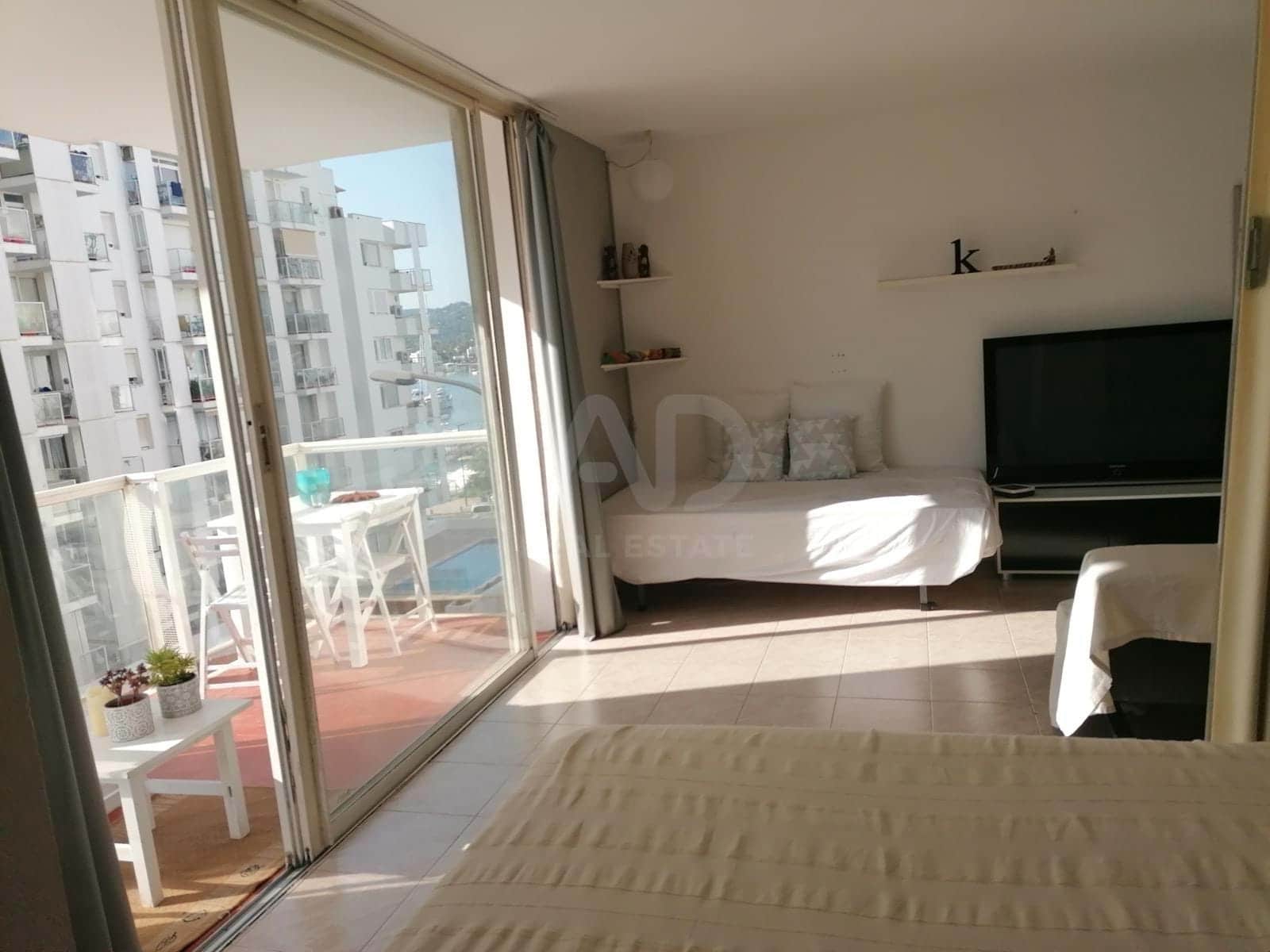 Studio till salu i Sant Antoni de Portmany - 295 000 € (Ref: 9991192)