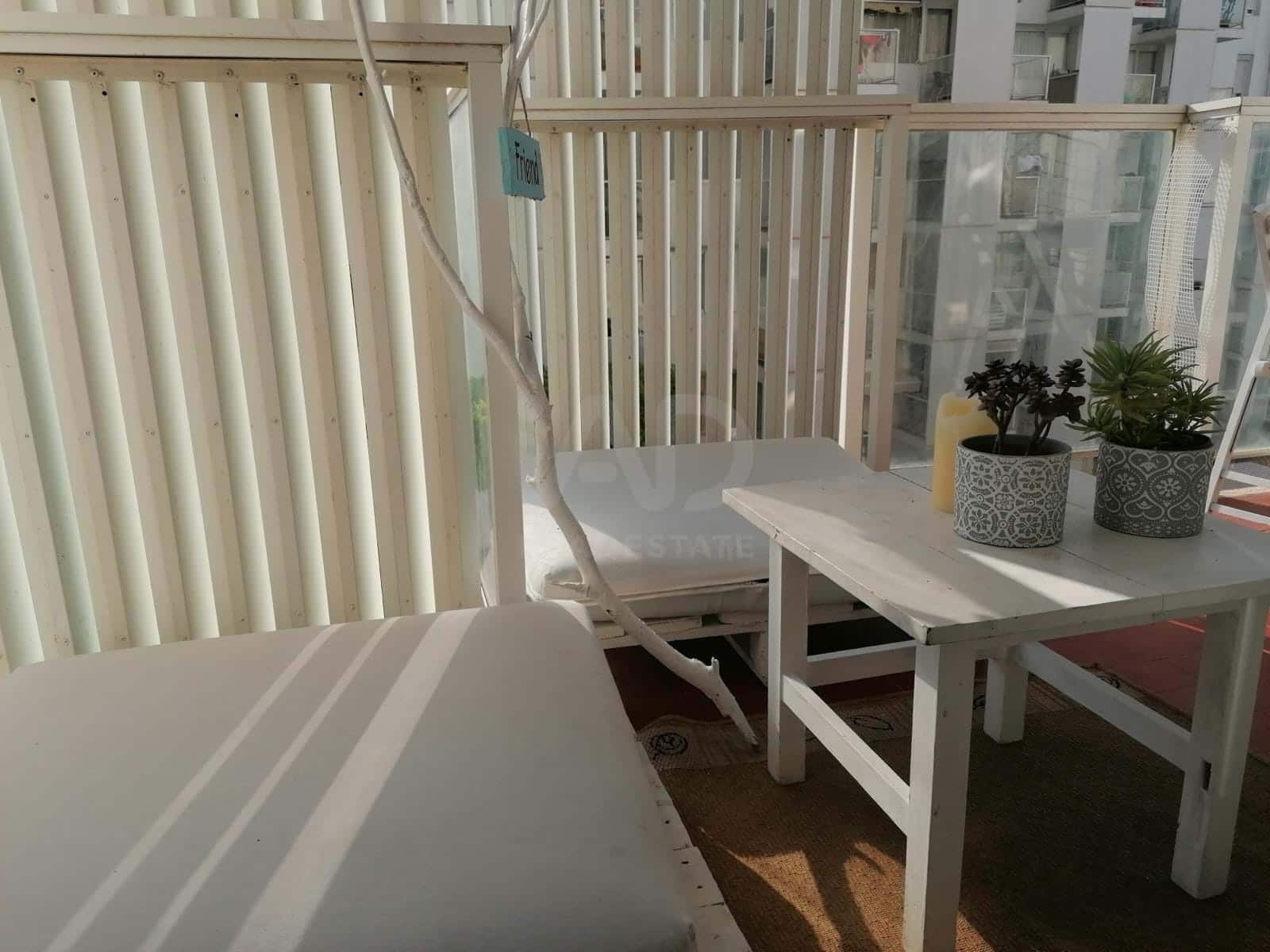 Studio till salu i Sant Antoni de Portmany - 295 000 € (Ref: 9991192)