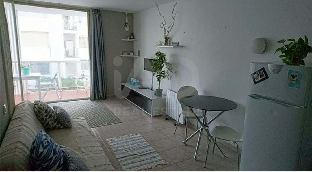 Studio till salu i Sant Antoni de Portmany - 295 000 € (Ref: 9991192)