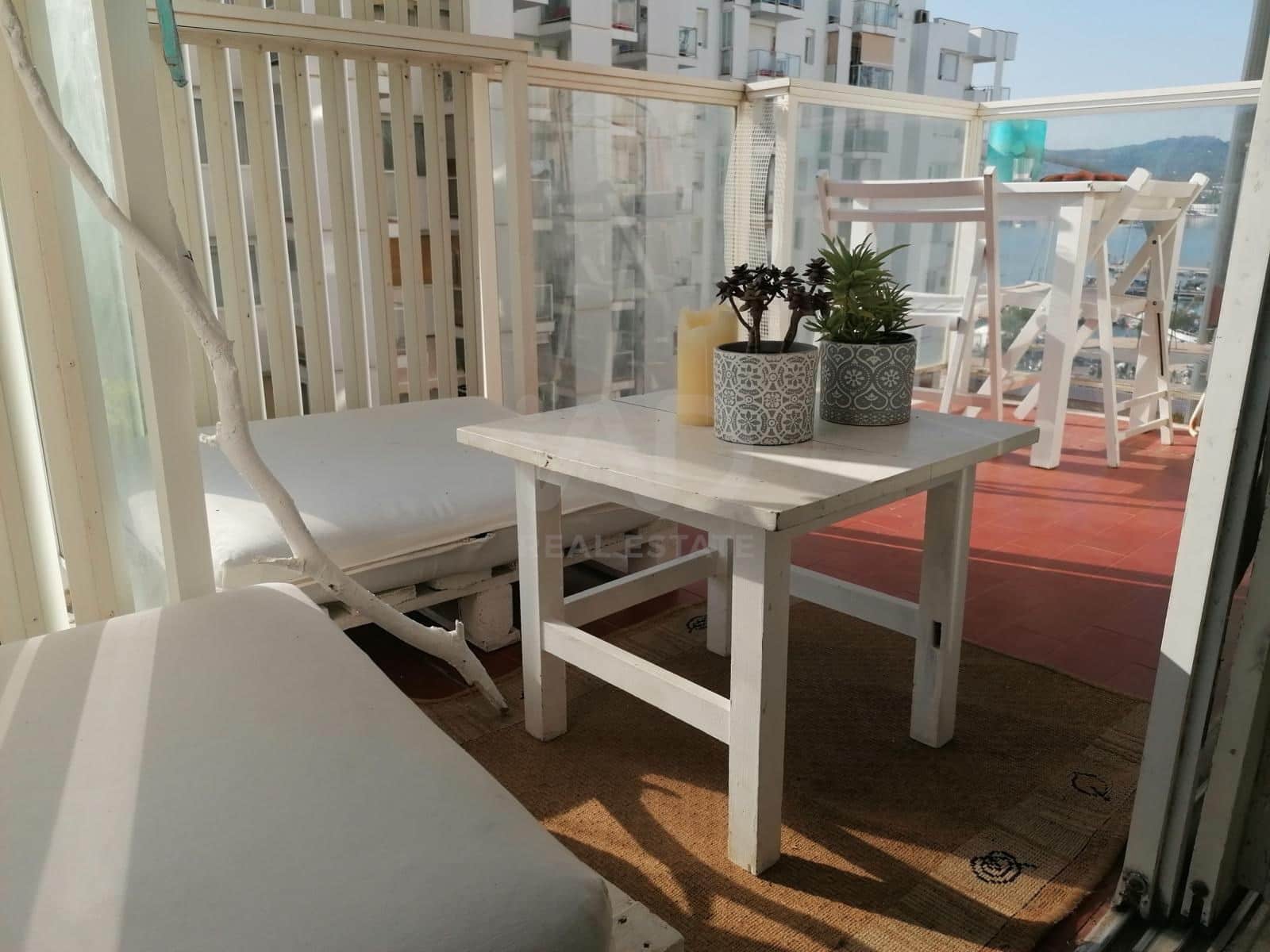 Studio till salu i Sant Antoni de Portmany - 295 000 € (Ref: 9991192)