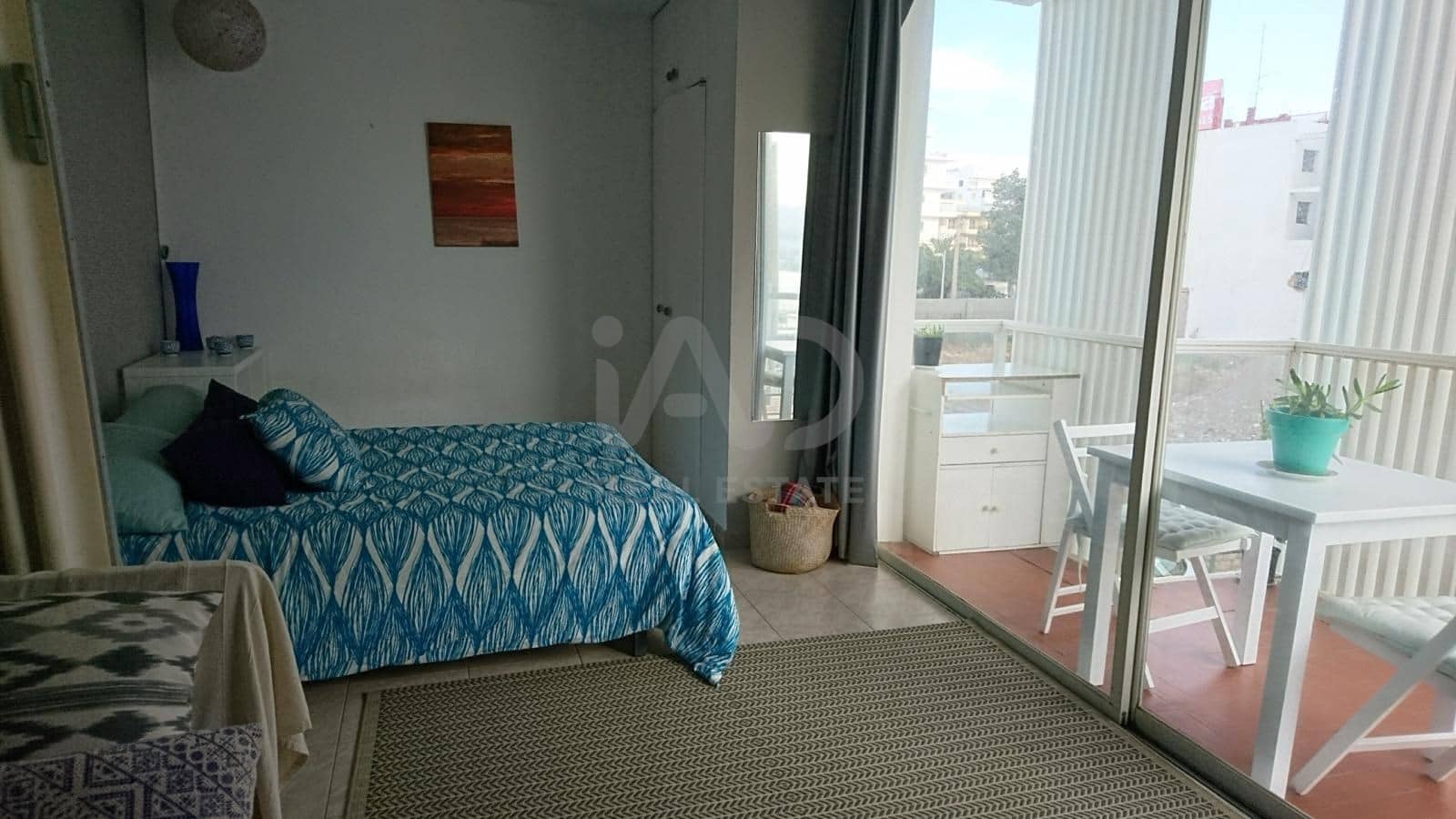 Studio till salu i Sant Antoni de Portmany - 295 000 € (Ref: 9991192)