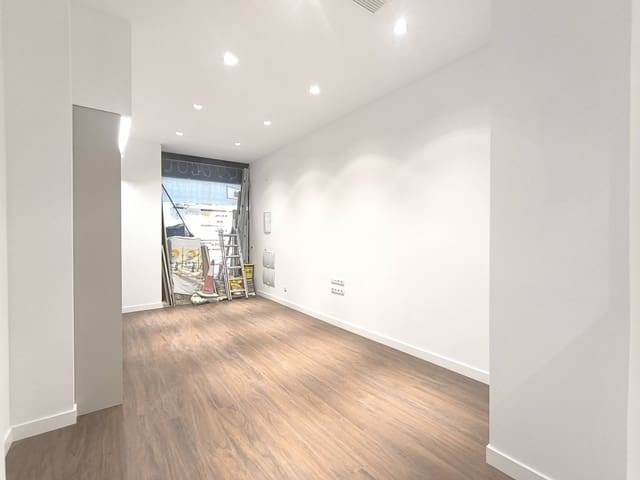 2 bedroom Apartment for sale in Gaztambide, Madrid city - € 555,000 (Ref: 9991194)