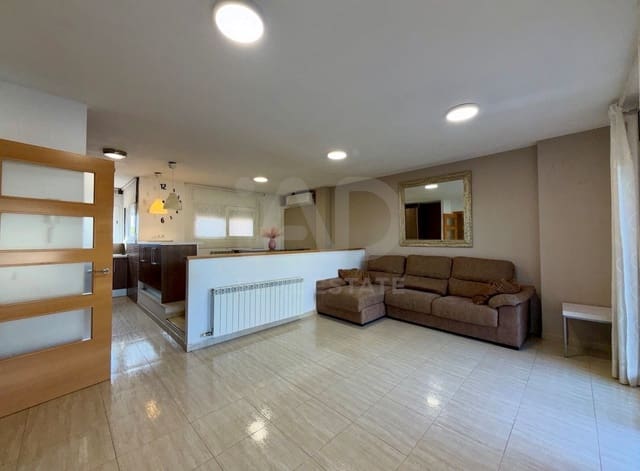 5 camera da letto Villetta a Schiera in vendita in Lleida città con garage - 248.000 € (Rif: 9991195)